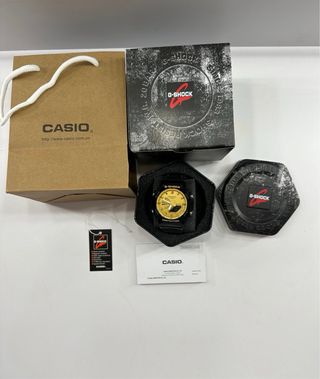 Reloj Casio G-Shock Dorado y Negro