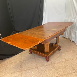 Mesa comedor extensible de madera talla decorativa