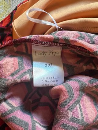 Mono Lady Pipa Negro y Rojo