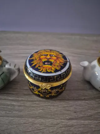 Lote 4 cajitas porcelana teteras decoradas y mas.