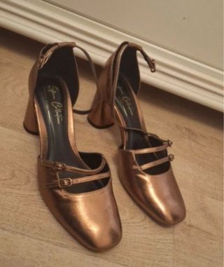 Tacones dorados Sfera Talla 39