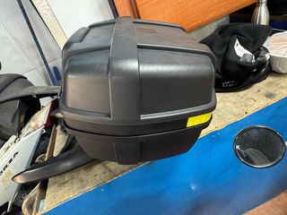 Baúl y Asidero Yamaha Nmax 2026 Negro