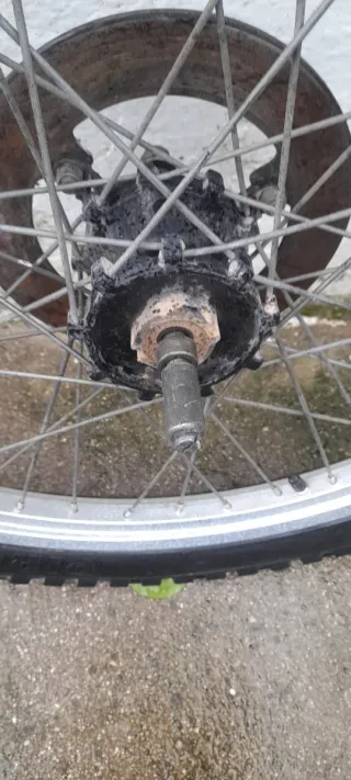 Rueda Delantera Suzuki RMX 50