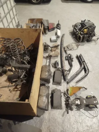 Despiece BMW 750i E38