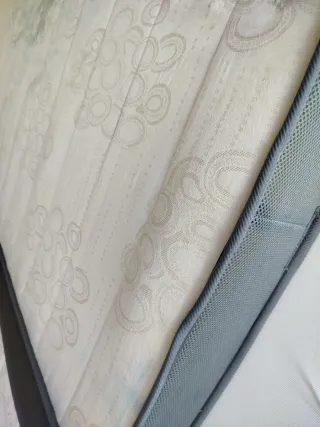 2 Camas 90 metálica con somier de madera