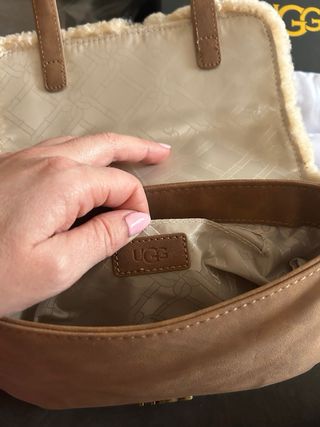 Bolso UGG Marrón Piel Sintética y Borrego