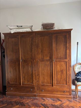 Armadio classico in legno massello 4 ante