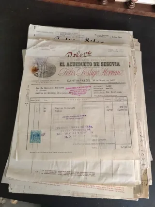 Lote papeles facturas antiguas