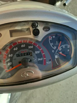 Kymco Bet&Win 125 - ITV 2027