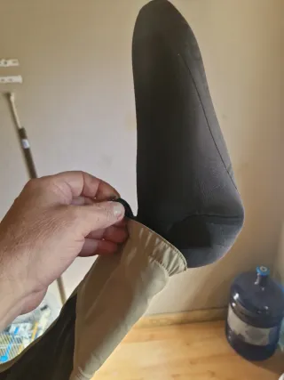 Pantalón de pesca nuevo con etiquetas