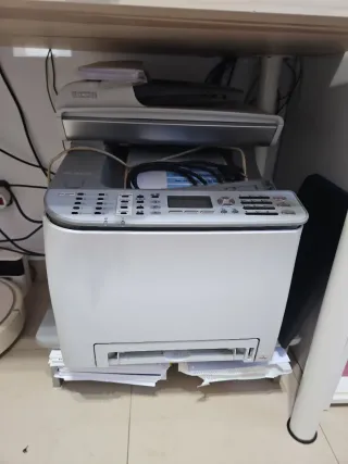 Impresora Ricoh Color Láser multifunción