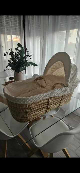 Moisés bebé CLAIRE DE LUNE con soporte y ropa