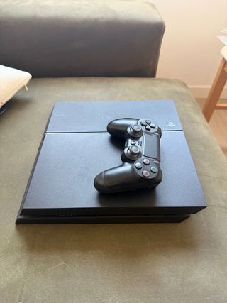 PS4 500GB Nero + 3 Giochi