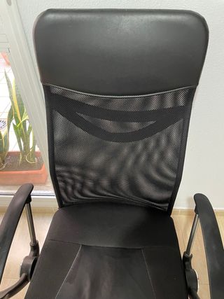 Sillón de oficina con 5 ruedas