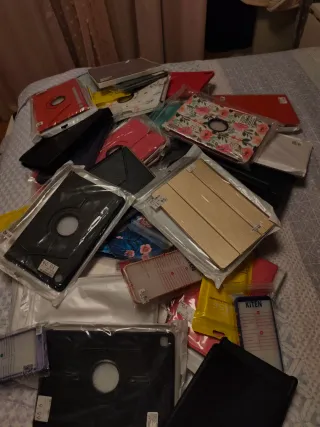 Lote fundas tablet/móvil a estrenar