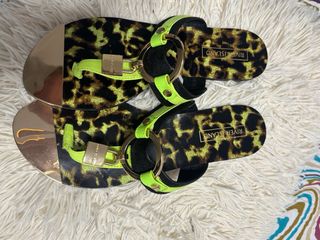 Sandalias mujer negras y verdes