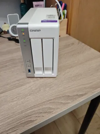 Servidor NAS Qnap TS-231P Sin Discos Duros