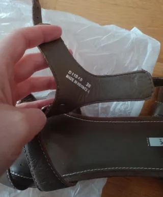 Sandalias marrones Geox