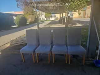 Sillas de comedor (4 unidades) precio negociable