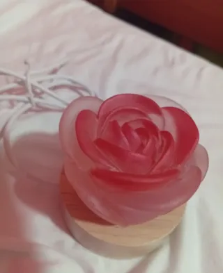 Lámpara de rosa edición limitada