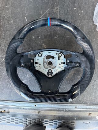 Volante BMW E92 Fibra Carbono Personalizado