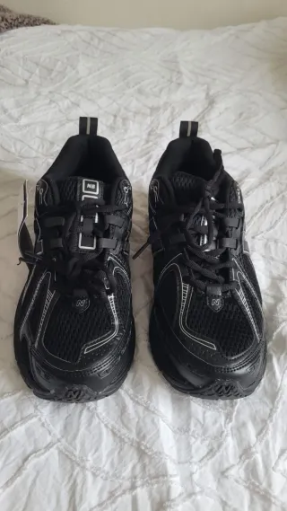 Zapatillas New Balance 1906R Negro/Gris