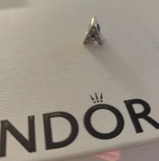 Charm Pandora Letra A