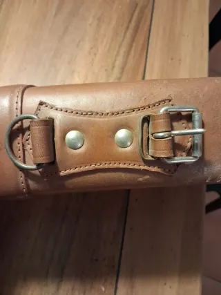 Portafucili in cuoio da caccia