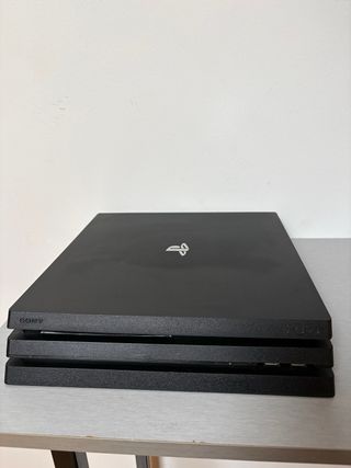 PS4 (PlayStation 4) + 2 Juegos + Mando