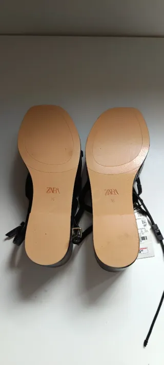 Sandalias Zara plataforma negras Talla 36