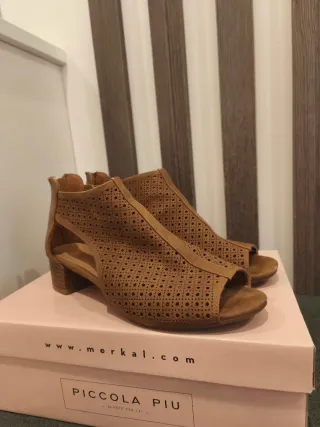 Sandalias Piccola Piu Beige/Marrón Talla 37