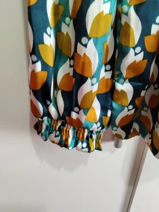 Blusa estampada manga larga