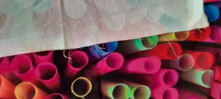 Retal tela con diseño de pajitas multicolor