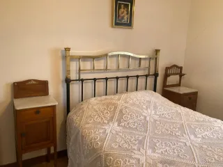 Cama antigua metal dorada y negra de 135