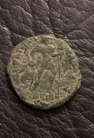 Reliquia de Moneda Romana Antigua, y envío otra