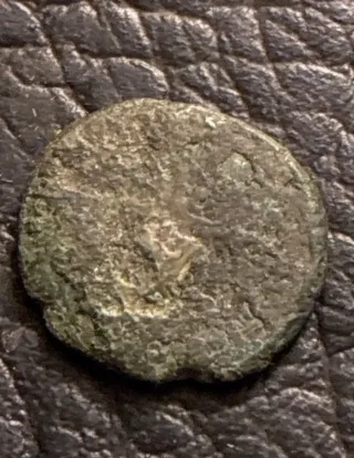 Reliquia de Moneda Romana Antigua, y envío otra