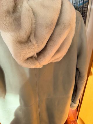 Chaqueta Piel Cordero Beige Talla 44.