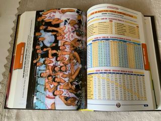 Almanacco illustrato del Basket Panini 2009