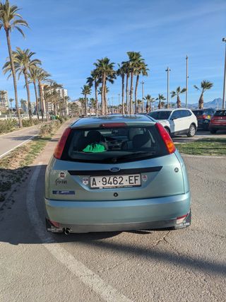 Ford Focus 2000. ¡Listo para conducir!