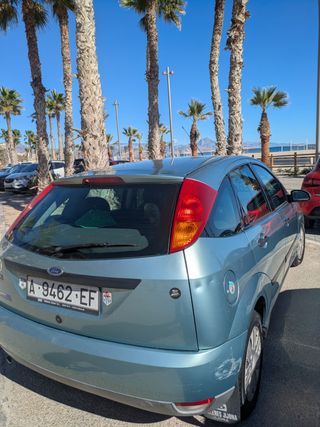 Ford Focus 2000. ¡Listo para conducir!