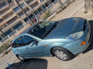 Ford Focus 2000. ¡Listo para conducir!