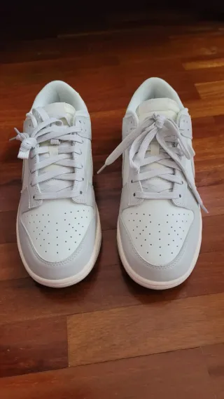 Nike Dunk Low Blancas y Grises
