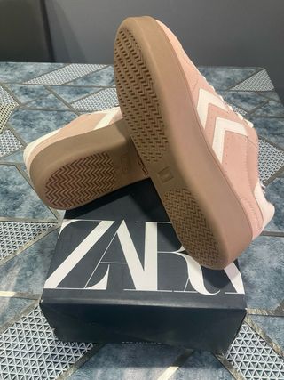 Zapatillas Hummel rosas y blancas talla 41