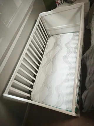 Cuna convertible blanca