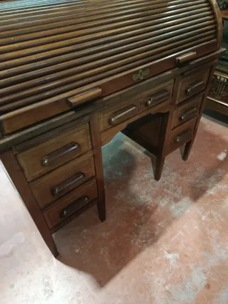 ANTIGUO ESCRITORIO BURO DE ROBLE
