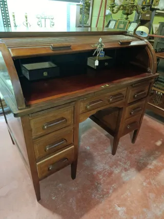 ANTIGUO ESCRITORIO BURO DE ROBLE
