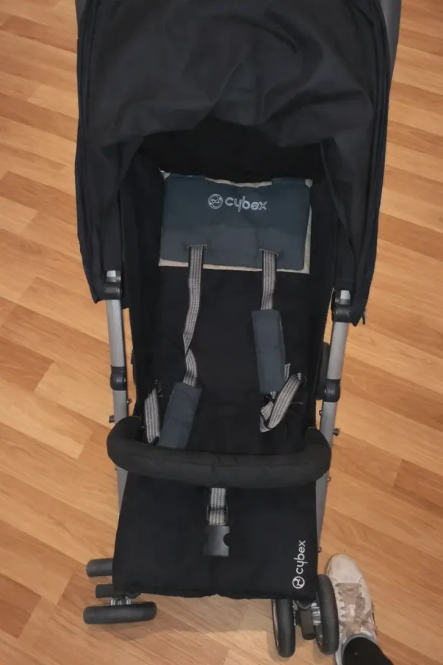 Silla de paseo Cybex negra