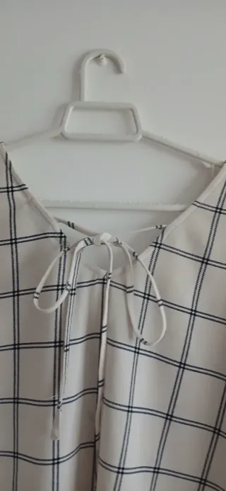 Blusa Cuadros blanca y azul Talla L