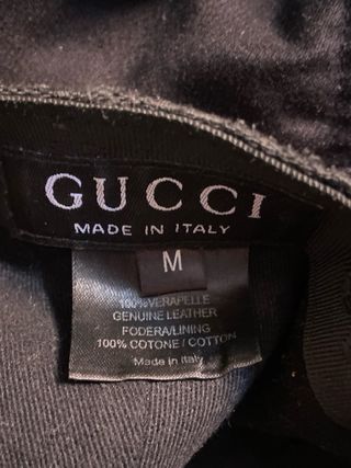 Gorra Gucci Negra con Tira Reflectante