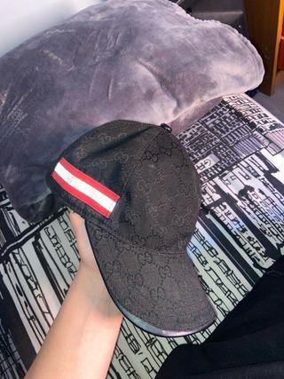 Gorra Gucci Negra con Tira Reflectante